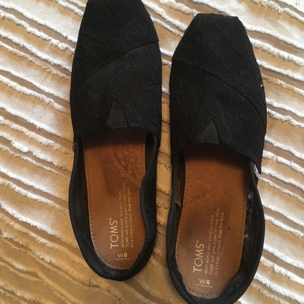 Toms Black Lace Flats / Shoes